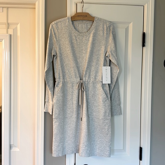 Athleta Farallon Dress- size XS - Picture 3 of 6